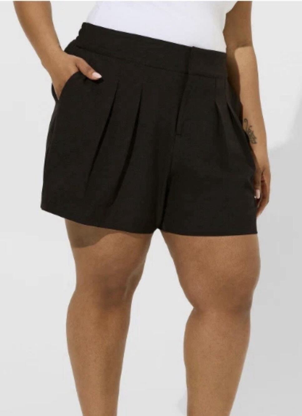 Torrid Wide Leg Studio Crepe Shorts Women's Size 12 Elastic Waist Black